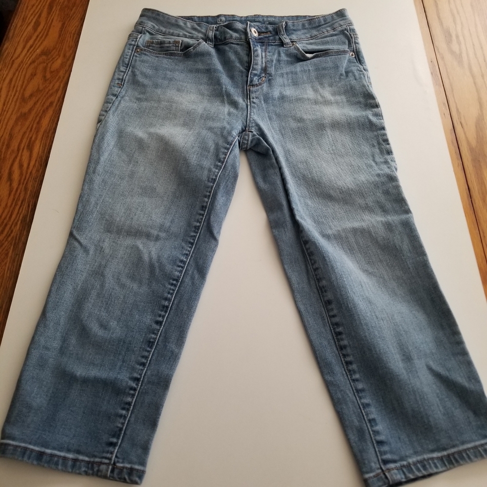 Liz Claiborne Stretch Crop Jeans Size 4P Petite Light Wash Denim